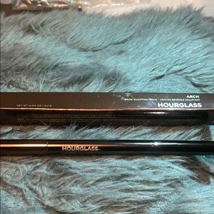 Hourglass brow sculpting pencil Ash